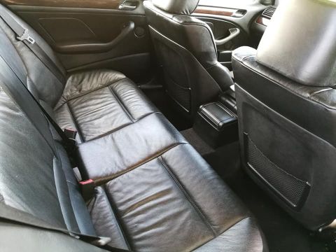 BMW - 325i Station Wagon