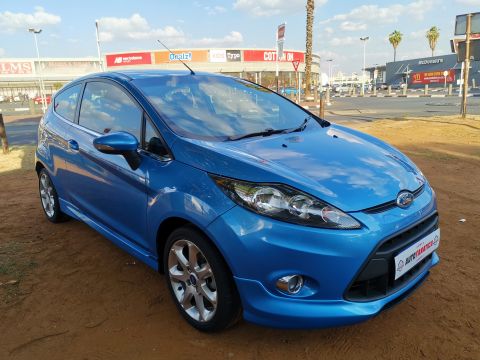 Ford - Fiesta 1.6 Titanium