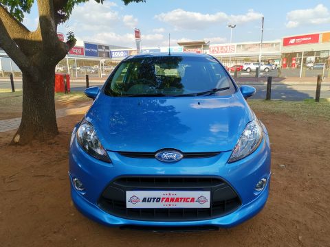 Ford - Fiesta 1.6 Titanium