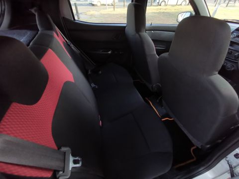 Renault - KWID 1.0 Expression