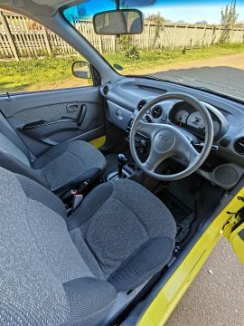 Hyundai - Atos 1.1GLS Automatic