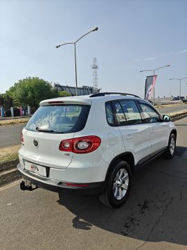 Volkswagen - Tiguan 1.4TSi 4Motion