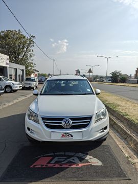 Volkswagen - Tiguan 1.4TSi 4Motion