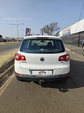 Volkswagen - Tiguan 1.4TSi 4Motion