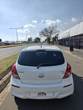 Hyundai - i20 1.4 Fluid