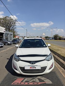 Hyundai - i20 1.4 Fluid