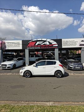 Hyundai - i20 1.4 Fluid