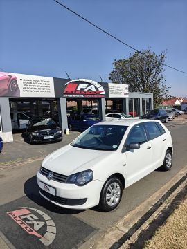 Volkswagen - Polo Vivo 1.4i