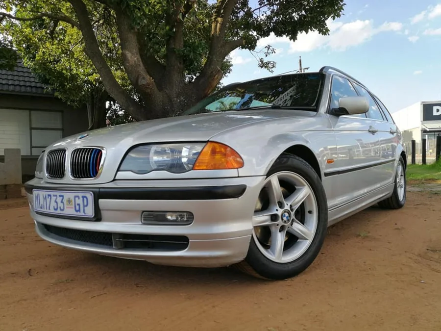 BMW 325i Station Wagon