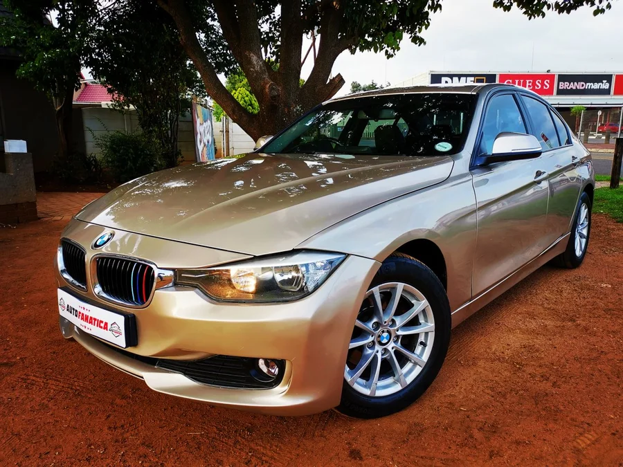 BMW 320i